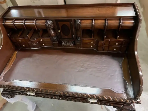 Бюро в стиле Чиппендейл MSMU.512 BROWN W004 BROWN купить в интернет магазине Мебель из массива. Звоните +7 495 961-63-63 Мебель Индонезии