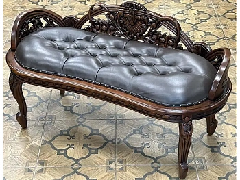 Скамья резная MSU.4 BROWN leather pab21 купить в интернет магазине Мебель из массива. Звоните +7 495 961-63-63 Банкетки и пуфы Индонезия