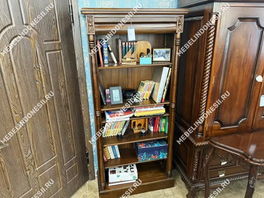 Книжный шкаф  